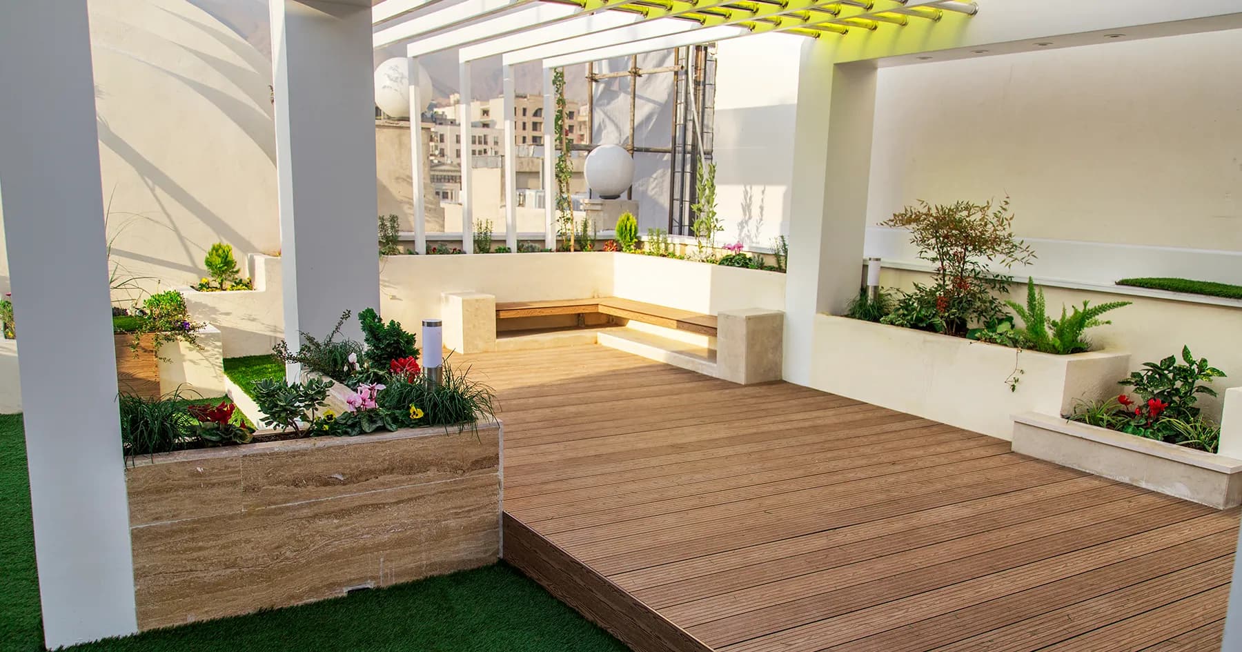 استفاده از ترموپلاست در طراحی روف گاردن و فضای سبز