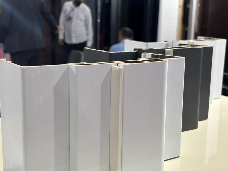 نمایشگاه بین‌المللی در و پنجره